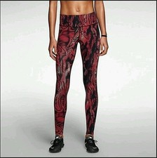 Nike  Legendary Tight Fit