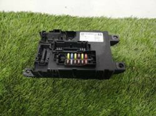 13142241 fuse relay box - , opel