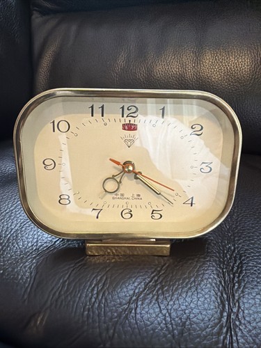 Vintage mechanical alarm - **vintage,