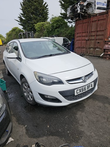 Vauxhall astra estate mk6 - estate,