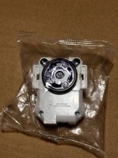 UK STOCK - BEYBLADE x LEFT