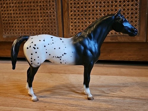 Breyer 884 pantomime pony - #884,
