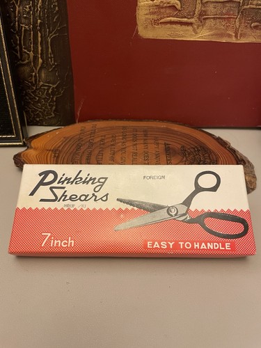 Vintage pinking shears - pinking,