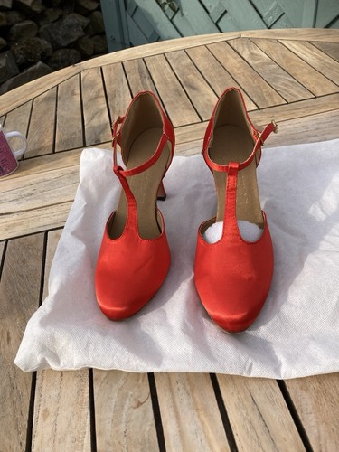Brand new dust - brand,