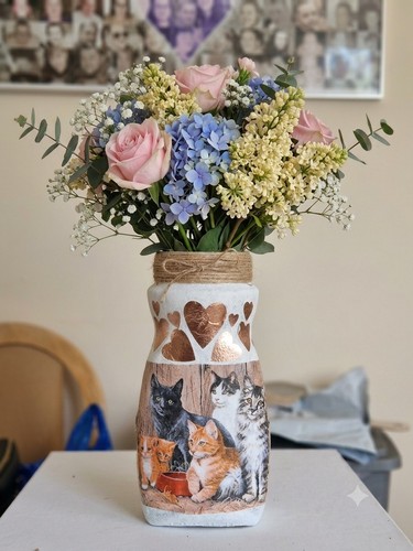 Cat themed vase gift - themed,