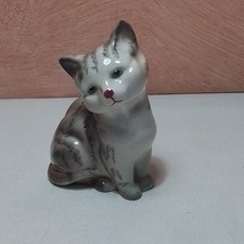 Royal Doulton."Cat". Grey