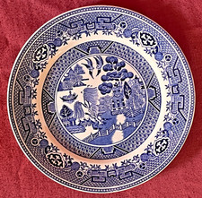 WILLOW PATTERN SIDE/TEA PLATES 7 INCH BLUE & WHITE  VERY GOOD CONDITION