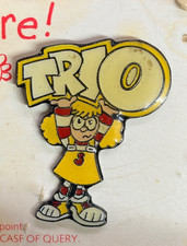 VINTAGE ‘TRIO’ SUZY