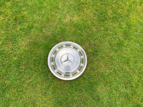 Mercedes hub cap wheel - hub,