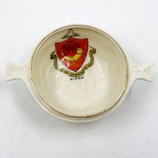 VINTAGE VICTORIA CHINA - MODEL