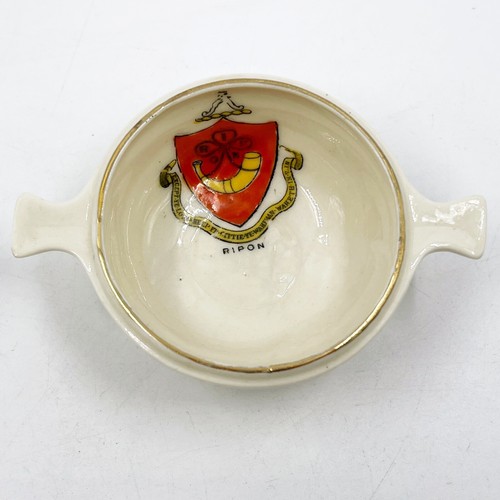 Vintage victoria china model - -,