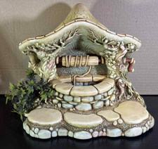 Pendelfin Rabbits Stoneware - Wishing Well Stand - Hand Painted Stand