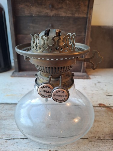 Antique victorian oil lamp - oil,