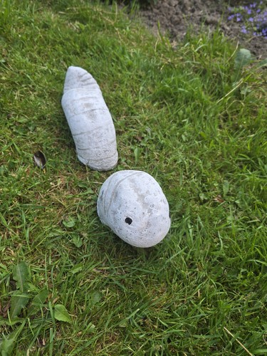 Worm stone garden - worm,