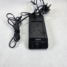 Sanyo VAR-18 Camcorder Battery Charger and Adapter - TESTED