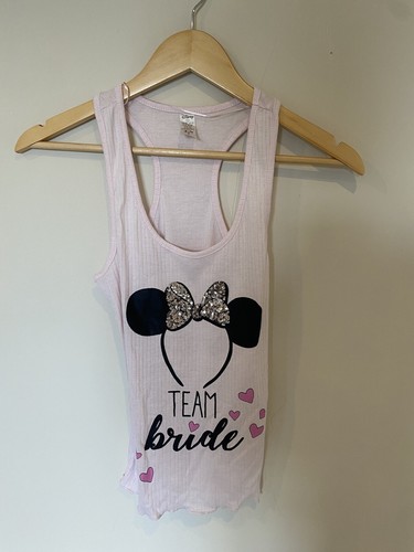 Disney pink team - team, bride