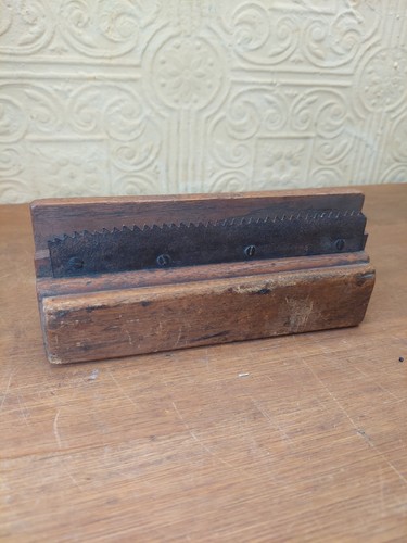 Antique wooden specialist - antique,