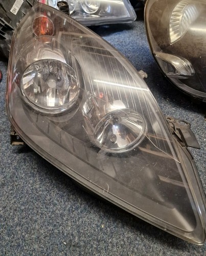 Vauxhall zafira headlight - vauxhall, b