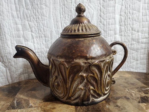 Vintage hammered look - /, metal
