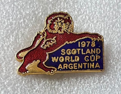 Scotland football enamel - enamel, pin