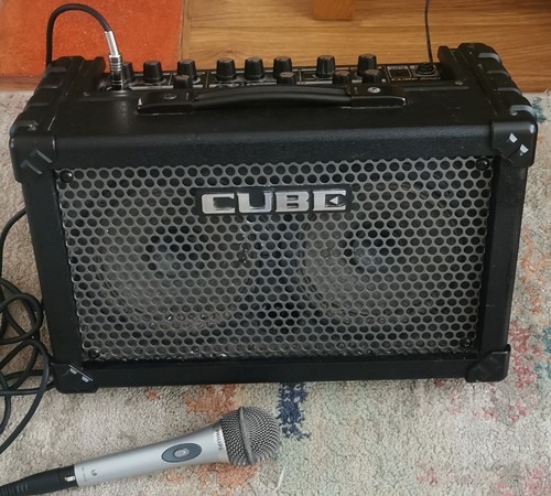 Roland cube street - cube,