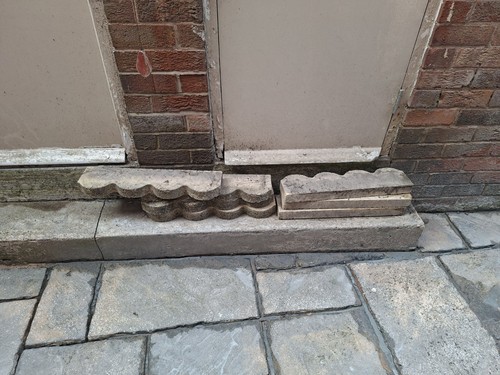 Scallop concrete border garden - border,