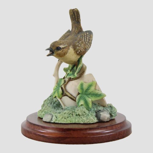 Plinth wren style - style, two