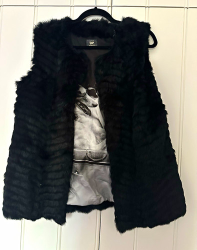 London black rabbit fur - black,