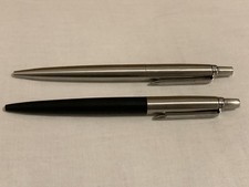 2x Parker Ballpoint Pens
