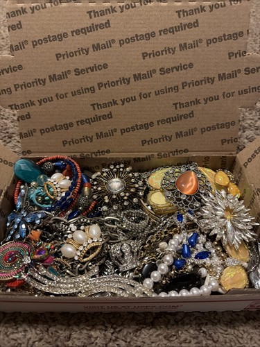 Vintage now jewelry - now, lot