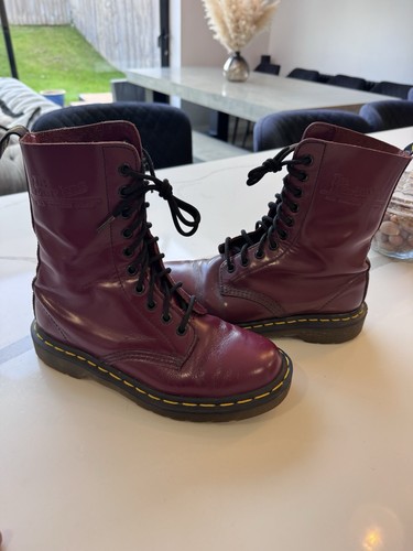 Martens cherry red - martens,