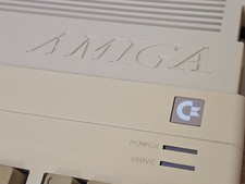 Amiga 500 Computer & PSU ☆☆ SLIGHTLY YELLOWED - TESTED WORKING ☆☆