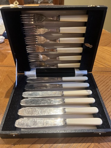 Silver vintage dessert knives - silver,