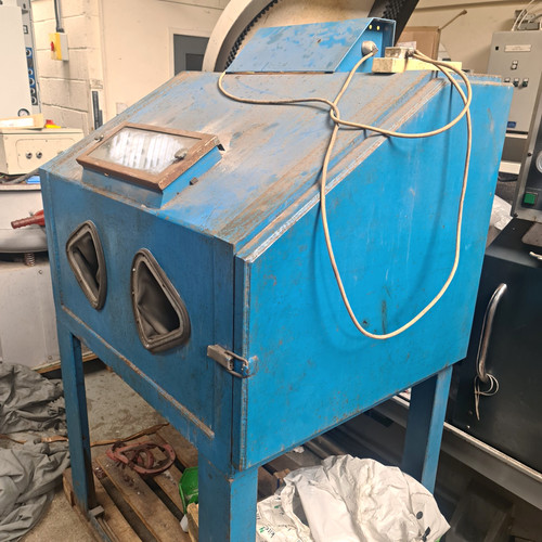 Blast cabinet heavy duty - cabinet,