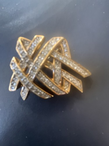 Vintage paste brooch gold tone - vintage,
