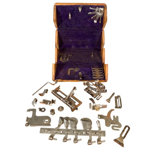 Singer wooden puzzle - wooden,