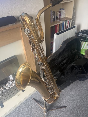 Low baritone saxophone - baritone,