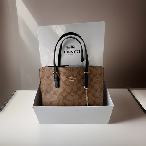 Mollie signature canvas 25in - canvas,