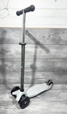 Micro Maxi Deluxe Scooter