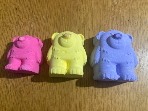 Lush bears bath - bears, bombs
