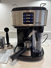 Morphy Richards Traditional Pump Espresso - with integrated milk frother 172023