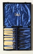 6  Silver EP Knives & Forks in