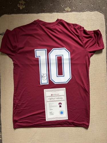 Romario signed barcelona - barcelona, fc