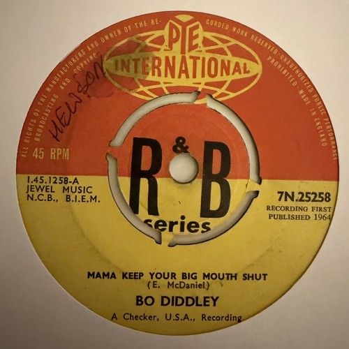 Diddley mama keep your - -,