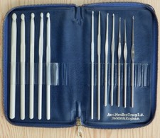 Set of 12 AERO Crochet Knitting Needles in Blue Wallet