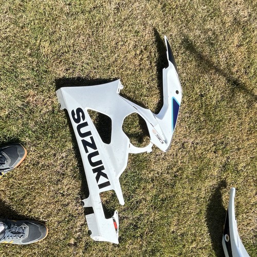 Gsxr 1000 fairing slight - ,