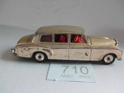 Dinky toys 198 - dinky,