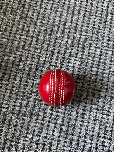 Cricket ball red - ball,