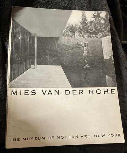 Mies van der rohe museum - rohe, of