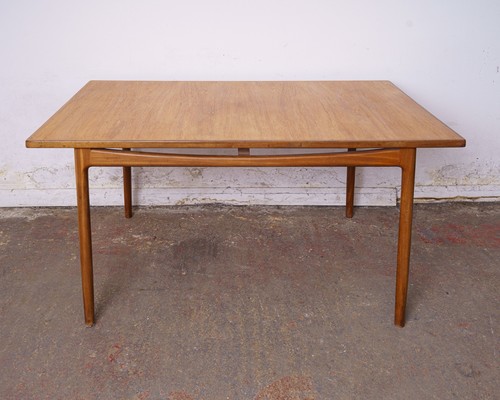 Mid century plan danish - g,